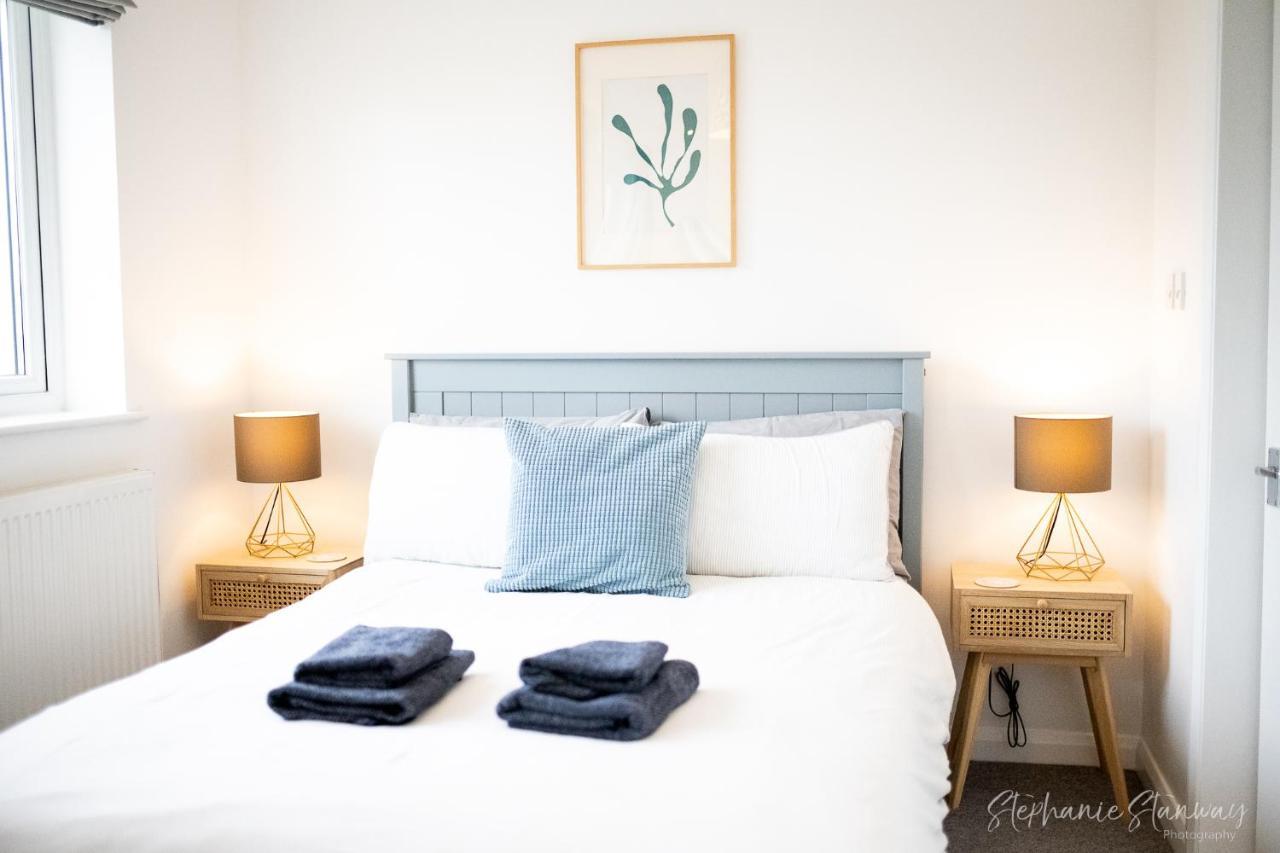 The Lookout, Modern Home From Home, Sleeps 5, With Private Parking & Outside Terrace St Ives  Ngoại thất bức ảnh