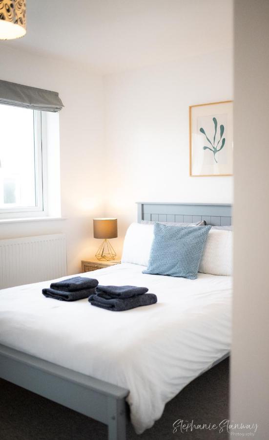 The Lookout, Modern Home From Home, Sleeps 5, With Private Parking & Outside Terrace St Ives  Ngoại thất bức ảnh