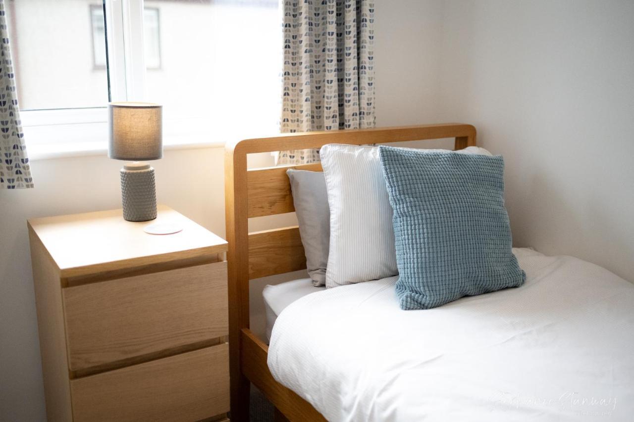 The Lookout, Modern Home From Home, Sleeps 5, With Private Parking & Outside Terrace St Ives  Ngoại thất bức ảnh